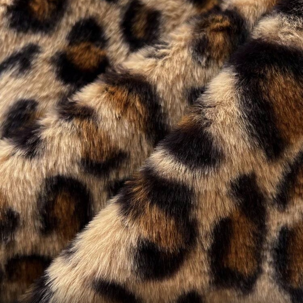 Leopard Print Halter Crop Top - Picture 5 of 6